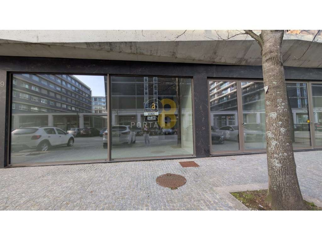 Espaço Comercial Novo em Matosinhos Sul - Localização Premium-13