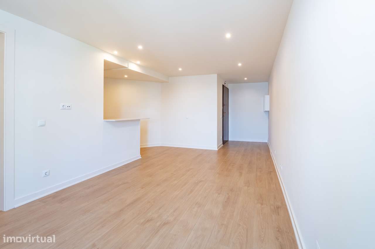 Apartamento T1 com Piscina e Garagem – Cascais Atrium, Costa da Guia - Grande imagem: 4/30