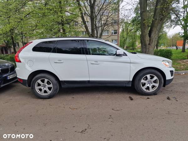 Volvo XC 60 D3 Momentum - 1