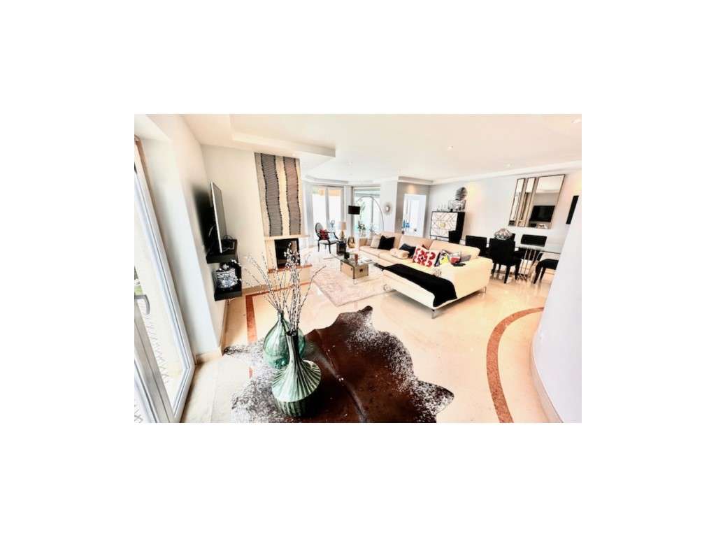 Moradia independente T4+1 em Murches com piscina, Cascais-11