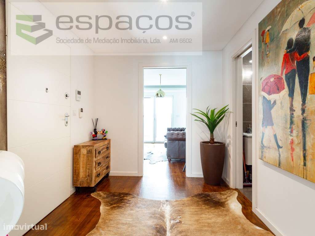 Fantástico T4 com Terraço Privativo, Varanda, Box , Vista Rio, Quin...-28