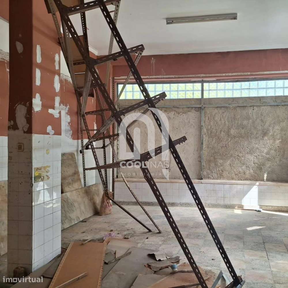 Loja Laranjeiro Almada - Grande imagem: 4/10