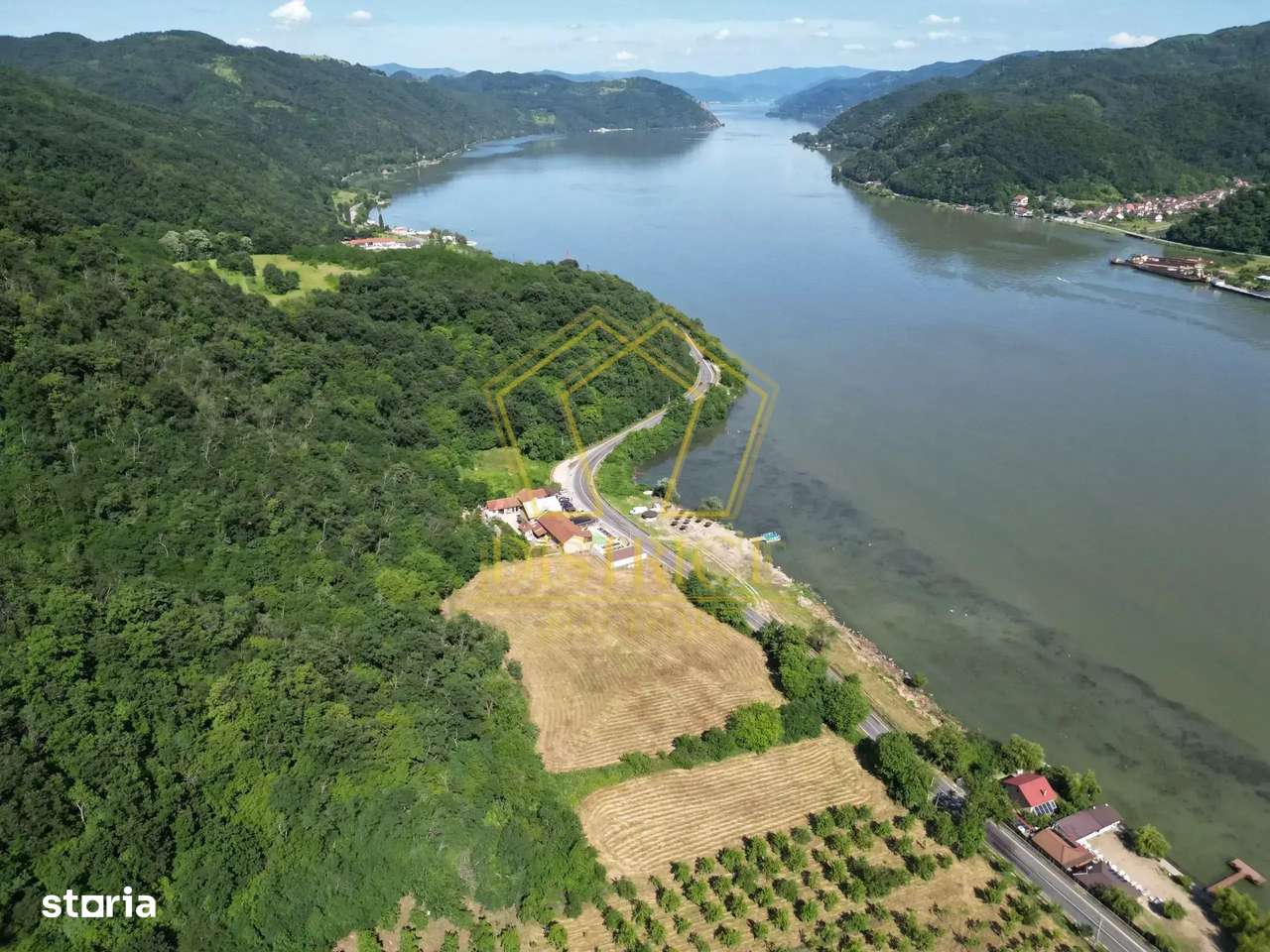 Teren intravilan cu iesire la Dunare | Clisura Dunarii - Imagine principală: 4/6