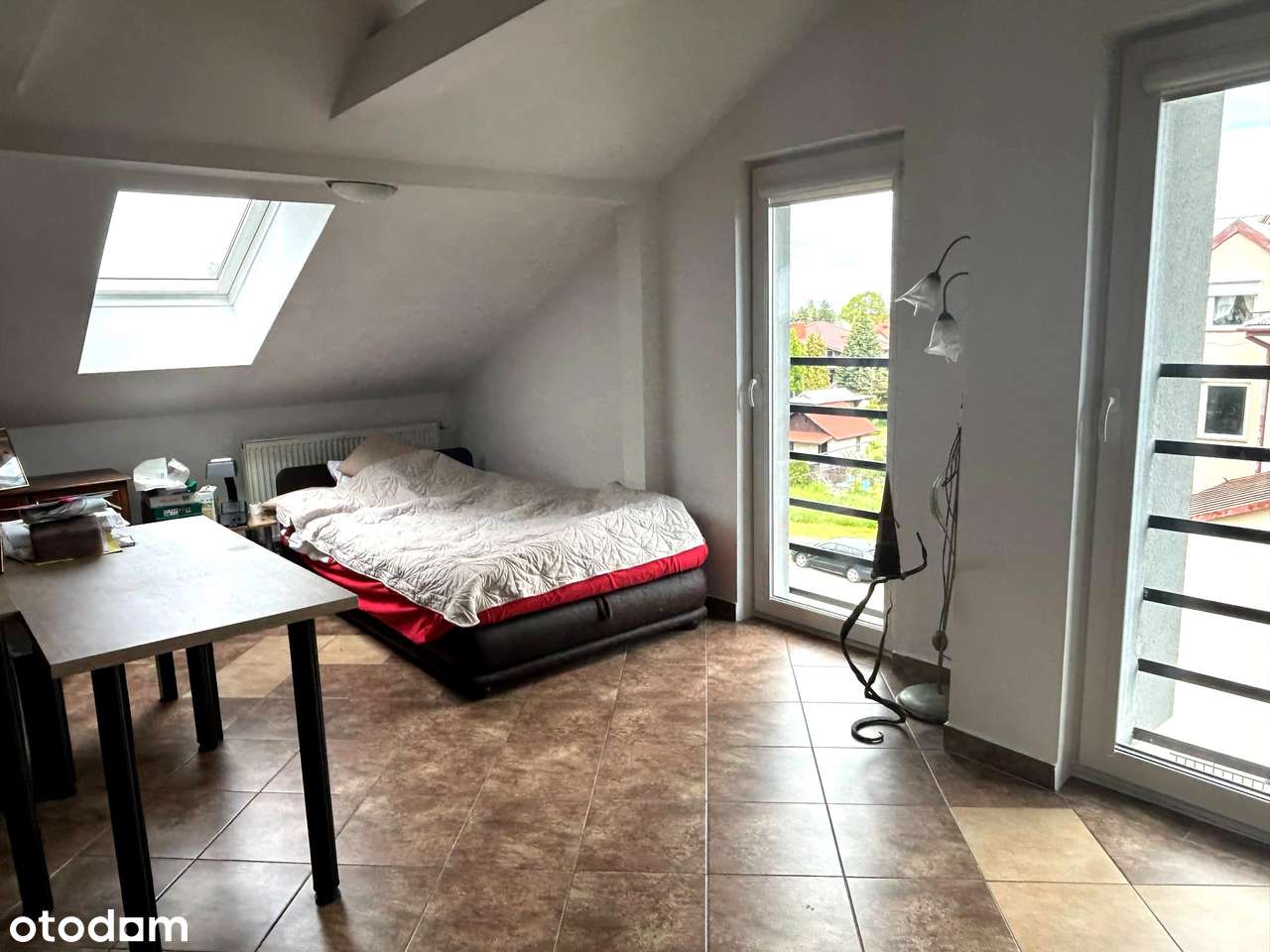 Zamieszkaj przestronnie i wygodnie – umeblowany dom bliźniak - Pełny obrazek: 5/11