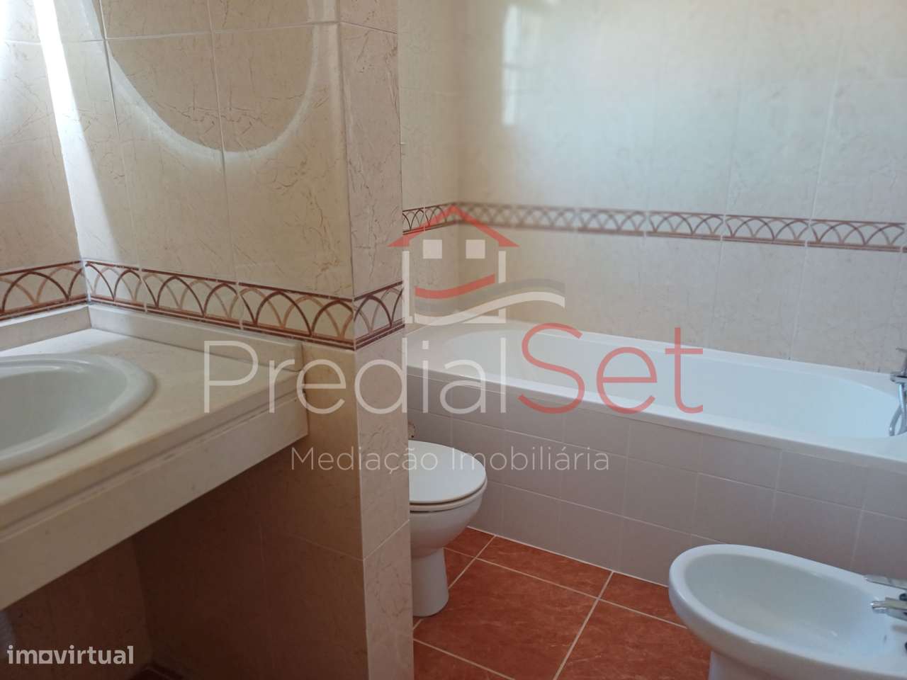 Moradia T4 Piscina-Setúbal-27