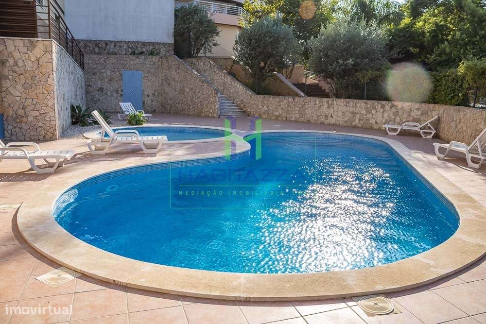 Apartamento T3 com piscina, lugar de garagem e arrecadação, no centro-31