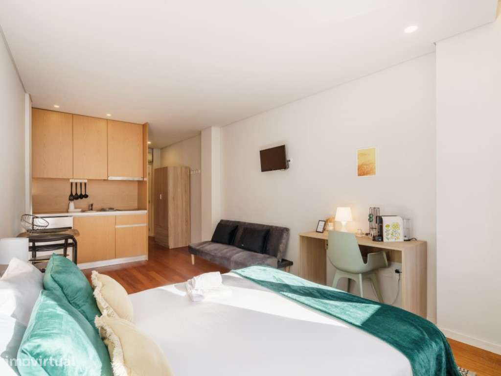 Edifício de rendimento no centro histórico de Braga - Rua de Santo ...-35