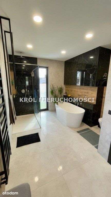 Piękny, nowoczesny dom do wprowadzenia!-7