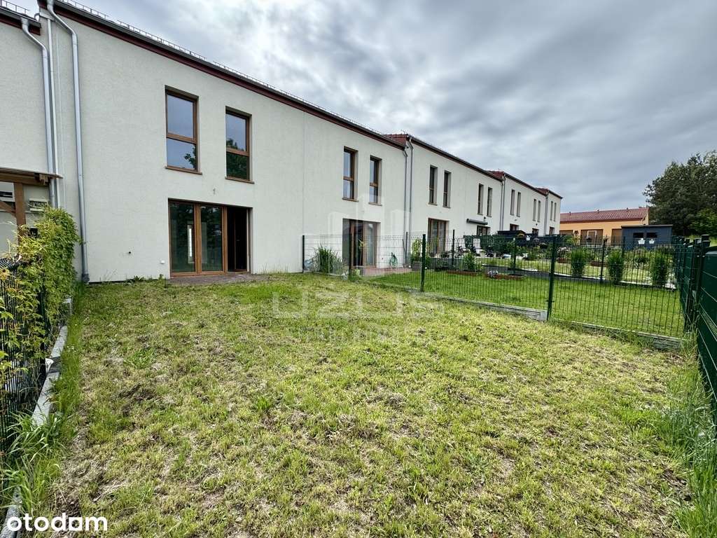 Nowy dom w otoczeniu przyrody i komfortu-8