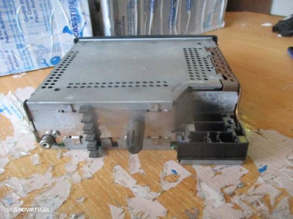 Radios 8200057676 RENAULT TRAFIC 2004 - 5