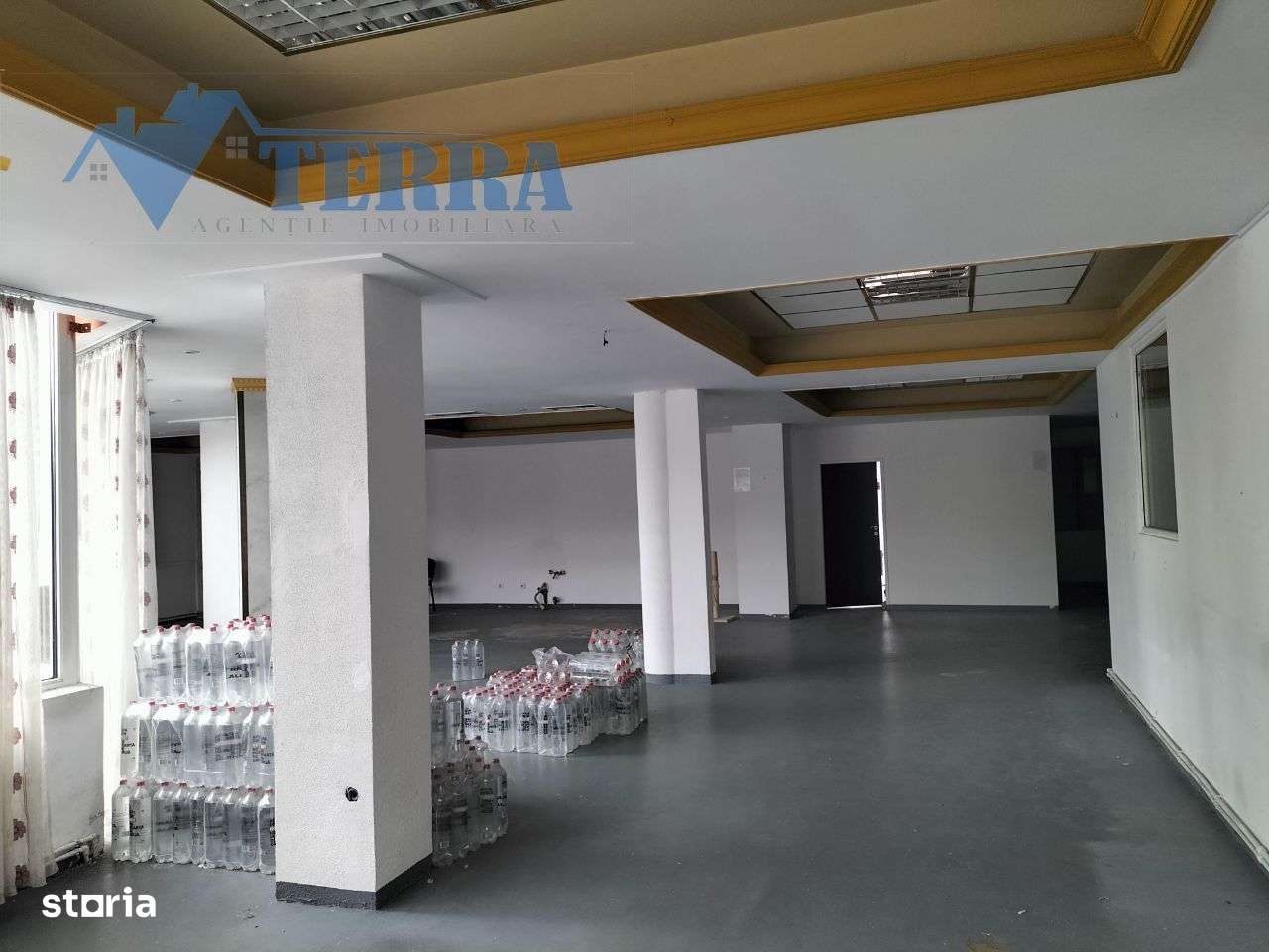 Vând / închiriez spaţiu de birouri sau comercial, Mioveni - bdl. Dacia-10