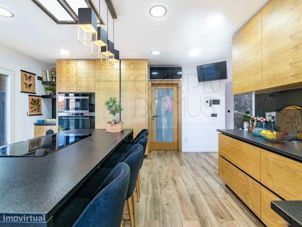 Magnifica moradia T4 com piscina na Urbanização Aroeira, em Santo E...-22