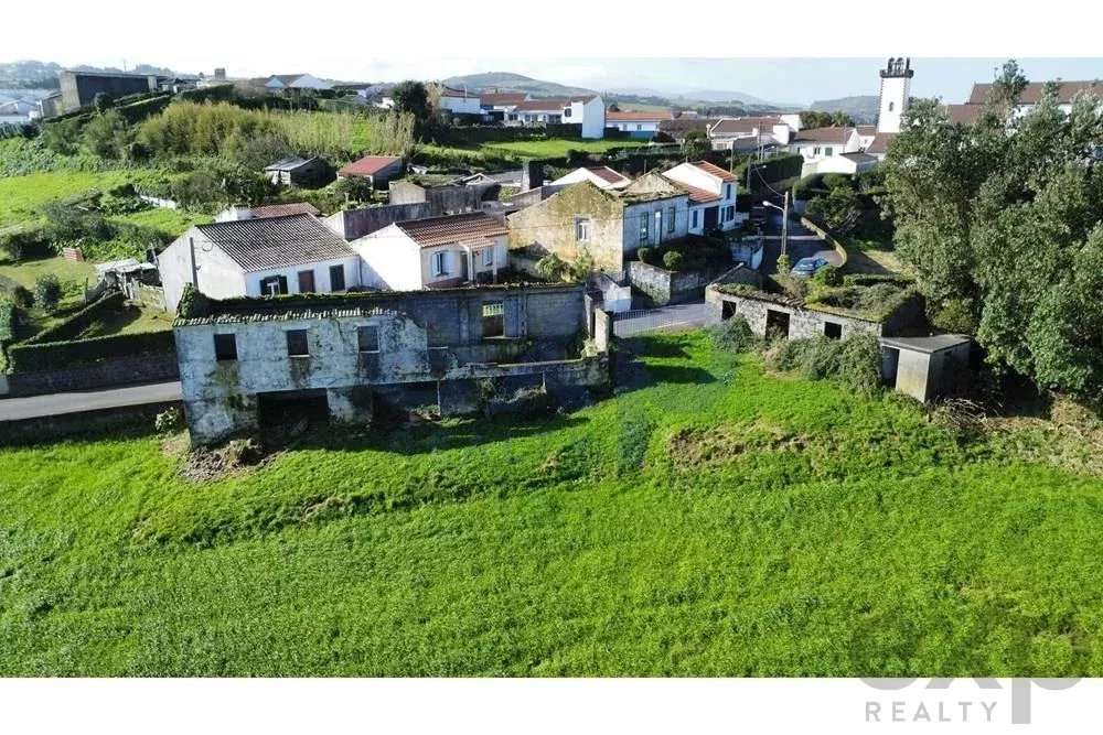 Terreno com Vista Mar e Montanha - Grande imagem: 4/21