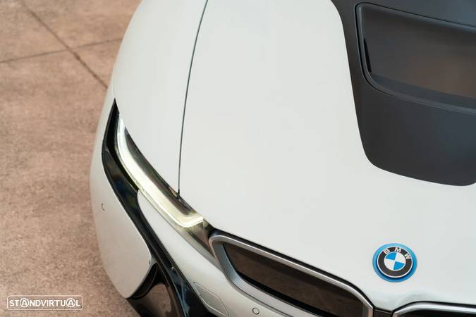 BMW i8 Standard - 12