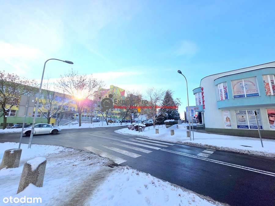 Lokal na sprzedaż w Wałbrzych-0