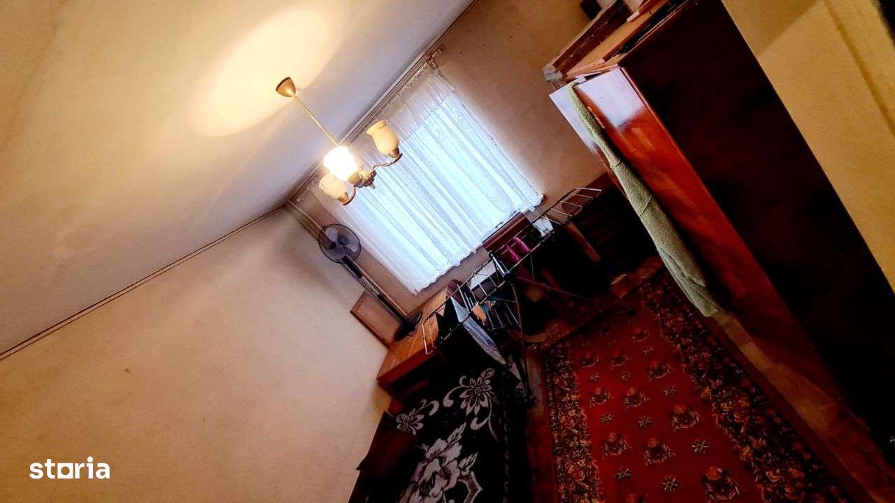 Vanzare 2 camere/ judetul Calarasi,str Traian,centru - Imagine principală: 2/8