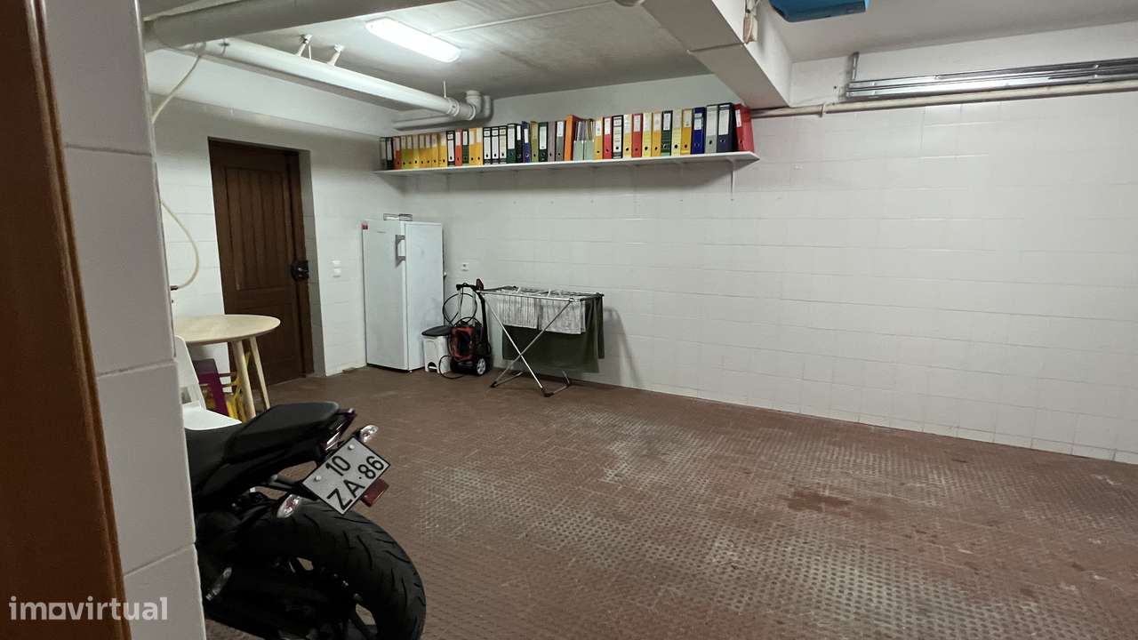 Moradia em banda para arrendar perto do novo hospital de sintra - Grande imagem: 5/28