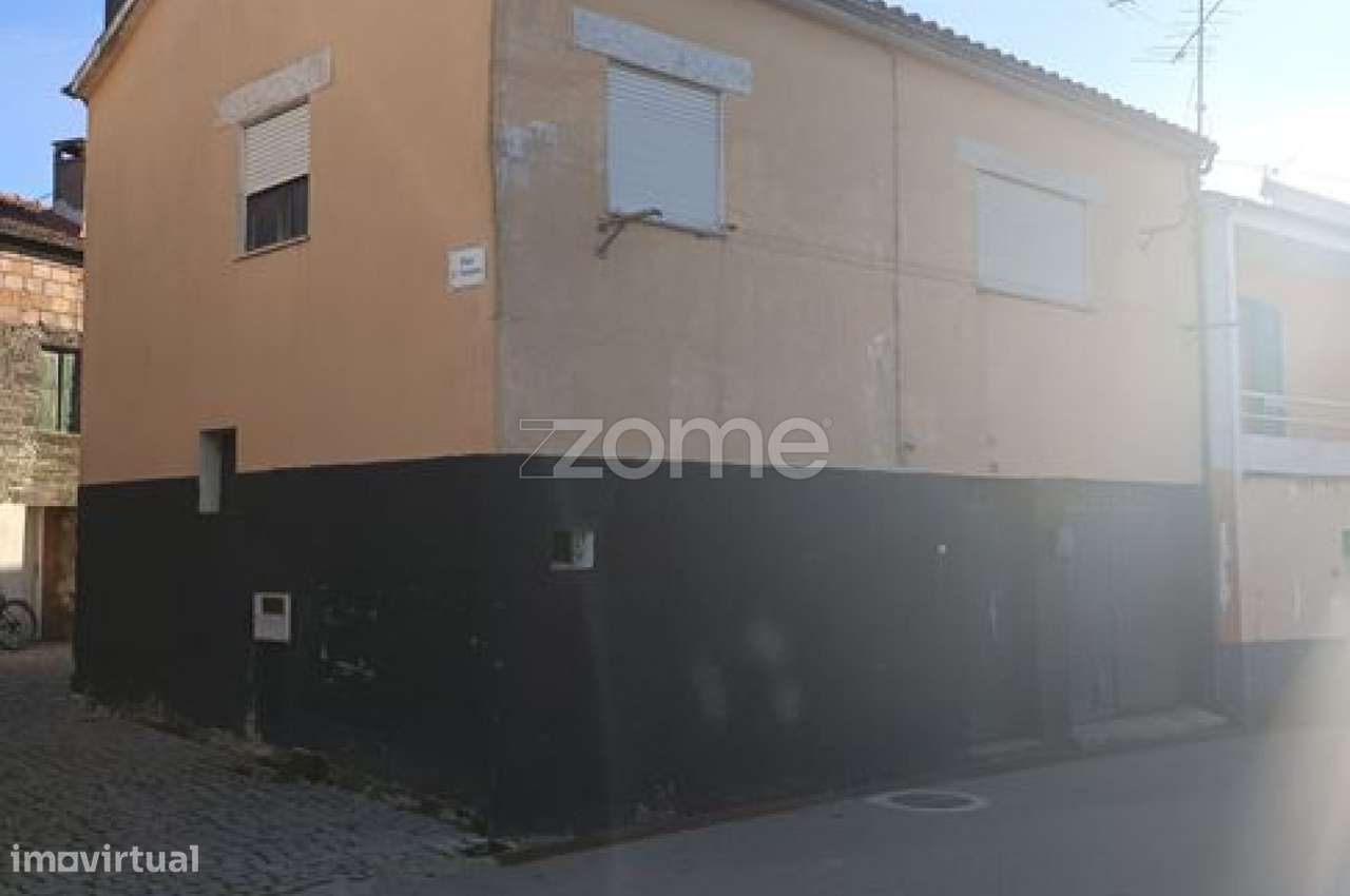 Moradia tradicional T2 de 2 pisos a 15 min de Vila Real | Guiães-40