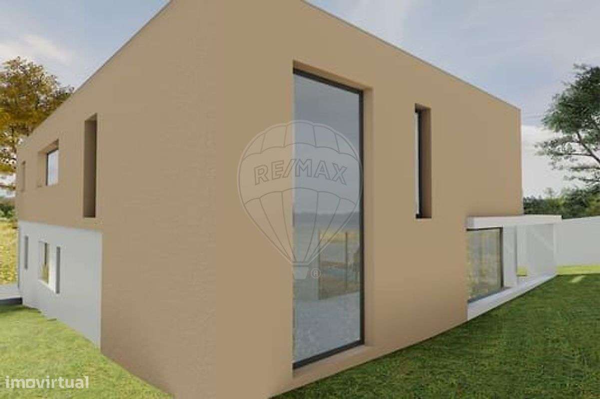 Moradia T4 para venda-6