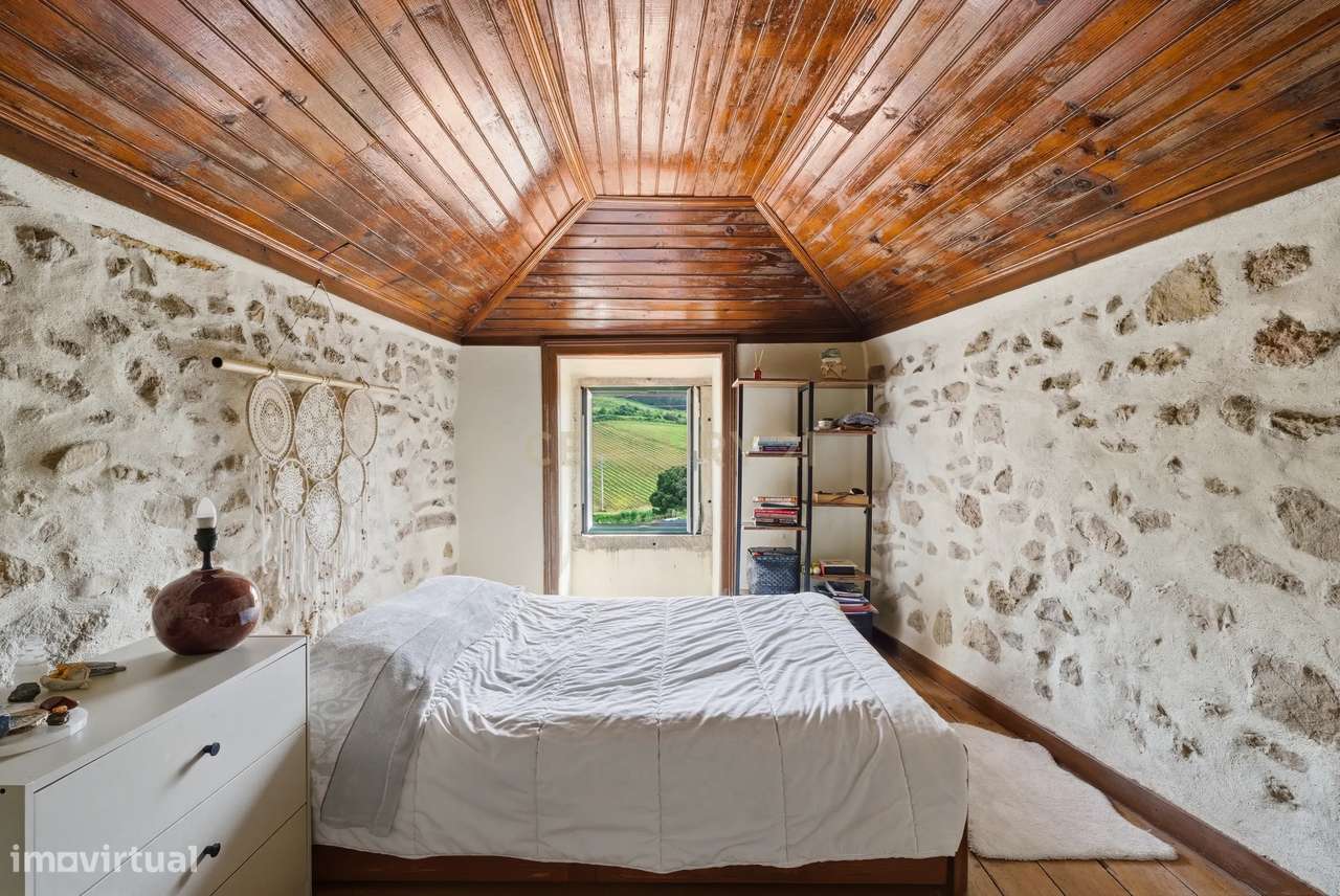 Moradia T2 com 2 salas e Pátio – Loubagueira, Torres Vedras-11