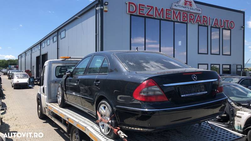 Dezmembram Mercedes Benz E Class 2.2 CDI an fabr 2007 - 2