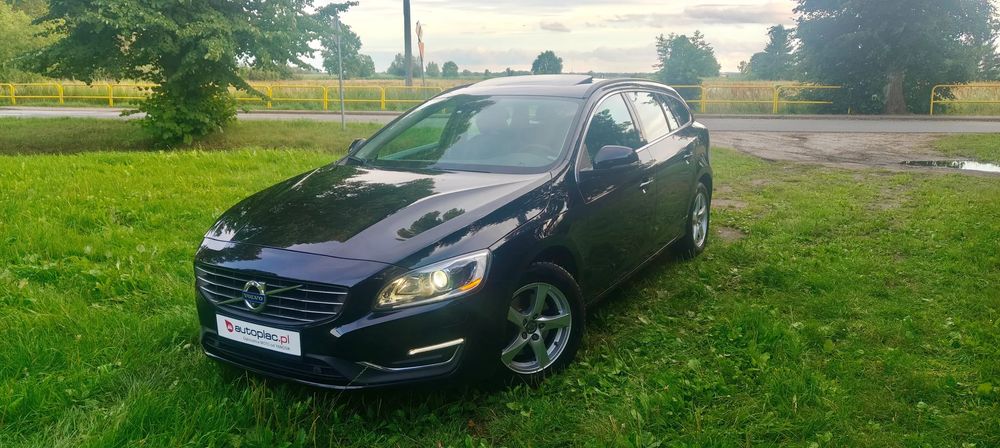 Volvo V60 I (2011-2018) D4 Summum 2014