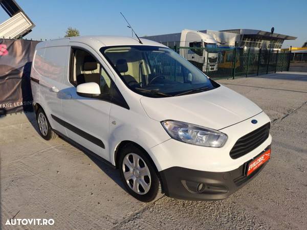 Ford Transit Courier - 18