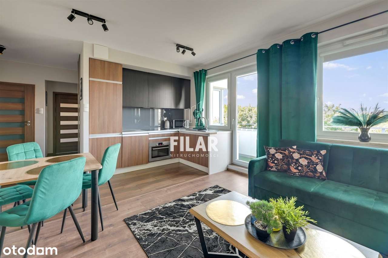 Awiator, hala, balkon, trzy pokoje