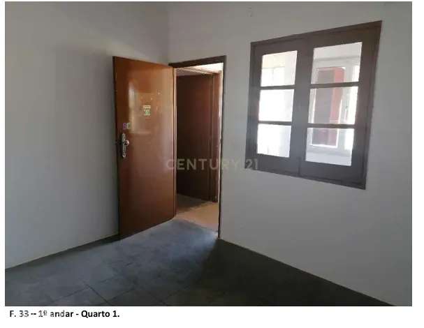 Moradia T3 de Rês-Chão e 1º Andar para remodelação, Mourão.-15