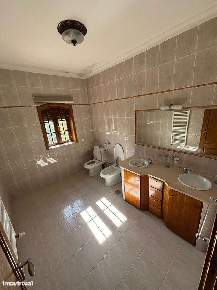 Imóvel de banco : apresente-nos a sua e-30