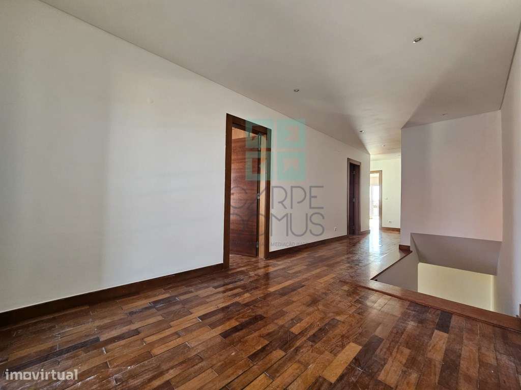 Moradia V4 em Bicesse, Alcabideche-22