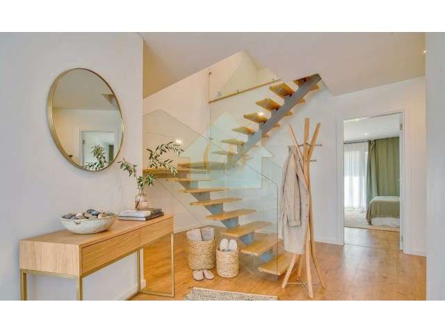 Moradia T4 no Varatojo – Torres Vedras | Terraço panorâmico e garagem-5