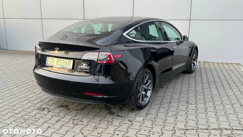 Tesla Model 3 Langstreckenbatterie Allradantrieb Dual Motor - 35