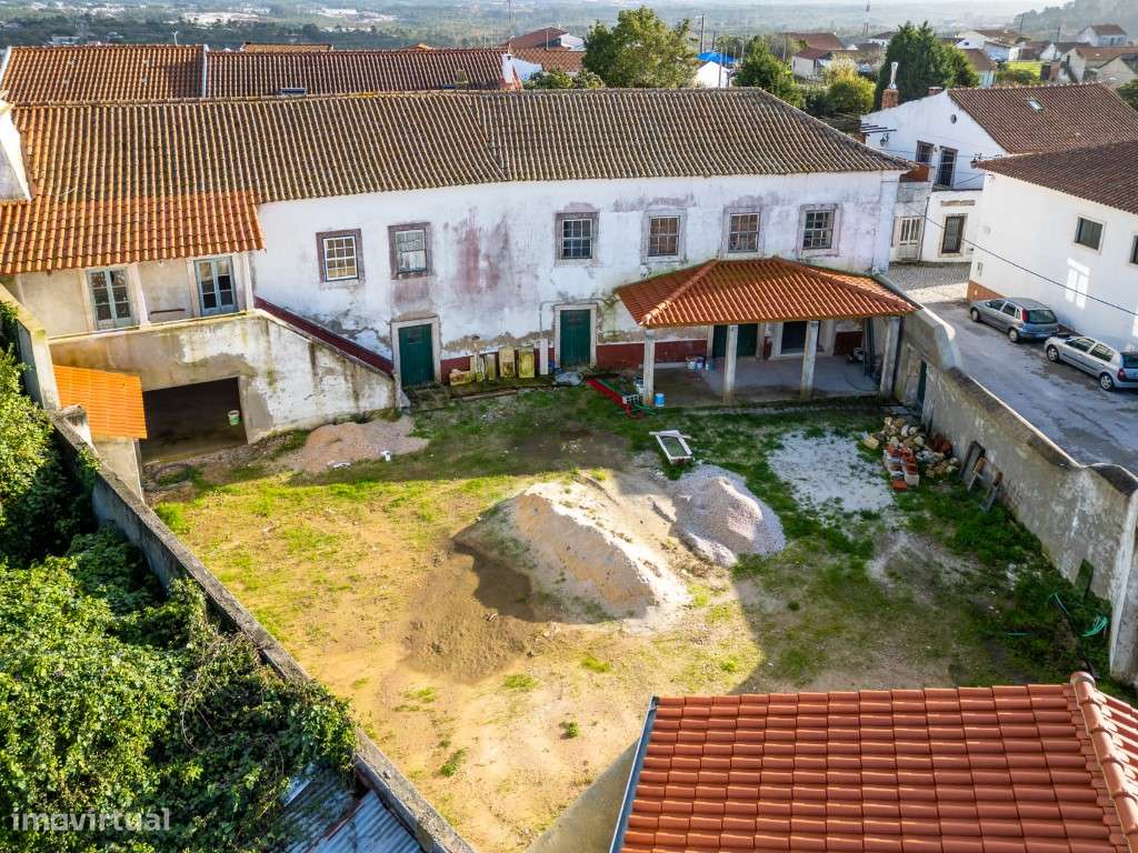 Moradia de Luxo com jardim no centro histórico de Aljubarrota, Alco...-31