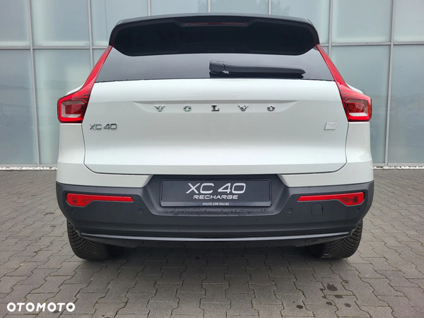 Volvo XC 40 Recharge Twin AWD Plus - 17