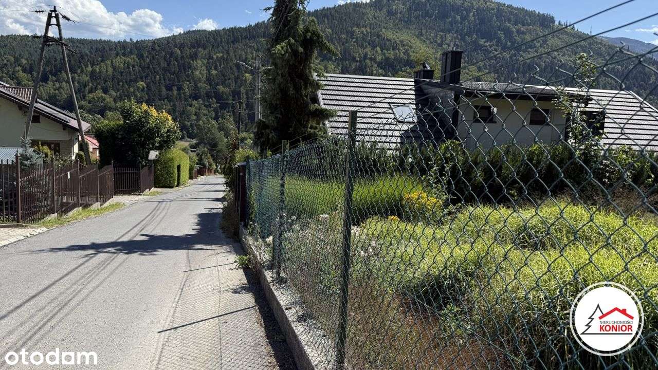 Widokowa działka z pozwoleniem na budowe budynku .-4