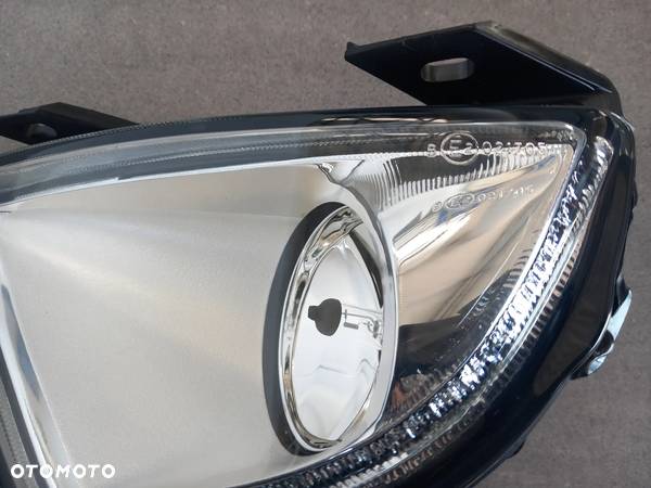 Lampa lewa przednia przeciwmgielna/ halogen Ford Fiesta 2001-2008/ Fusion 2001-2012 1151755 - 2