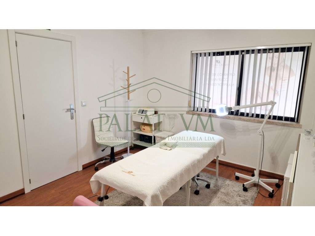 Espaço para escritório em Almada-11