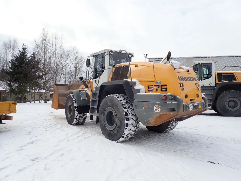 Liebherr L576 2013