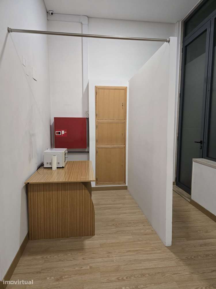 Loja para Arrendar em Quinta do Conventinho, Loures 1100€ - Grande imagem: 4/13