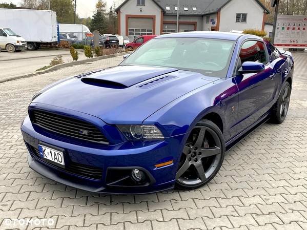 Ford Mustang 5.0 V8 GT - 4