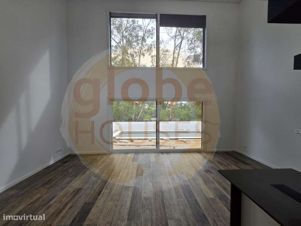 Moradia T3+1 com Piscina e Garagem - Lagoa de Albufeira-14