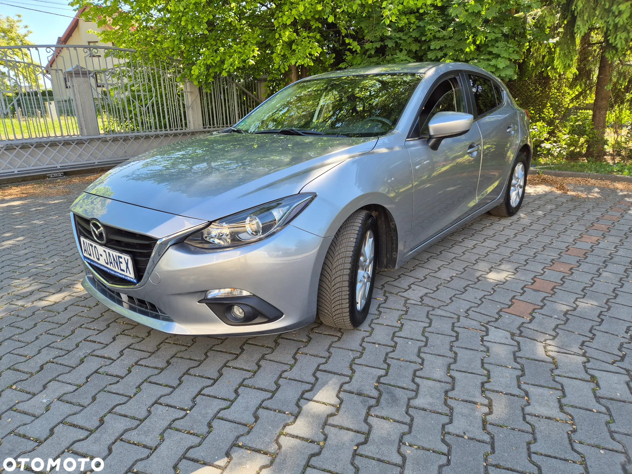 Mazda 3 SKYACTIV-G 120 Exclusive-Line - 2