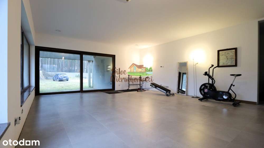 Nowoczesny dom z podwójnym garażem.-2