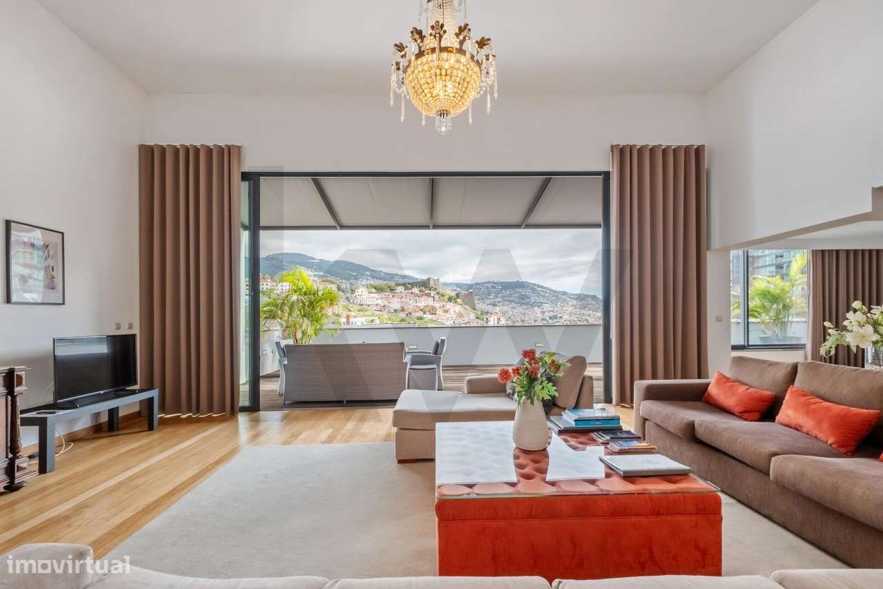 Apartamento Duplex | Tipologia T4 + Escritório | Vista Mar | Funchal | - Grande imagem: 5/53