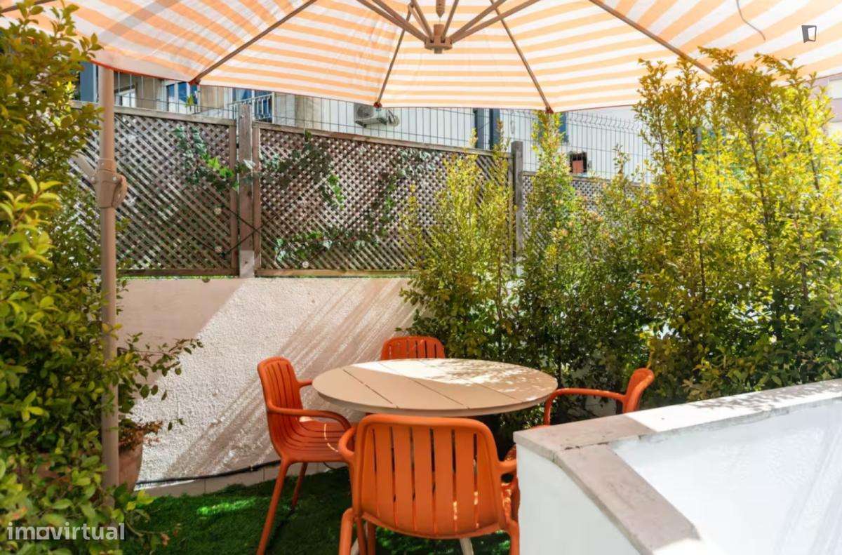 Apartamento com 2 quartos - localizado em Intendente Lisbon - Grande imagem: 2/6