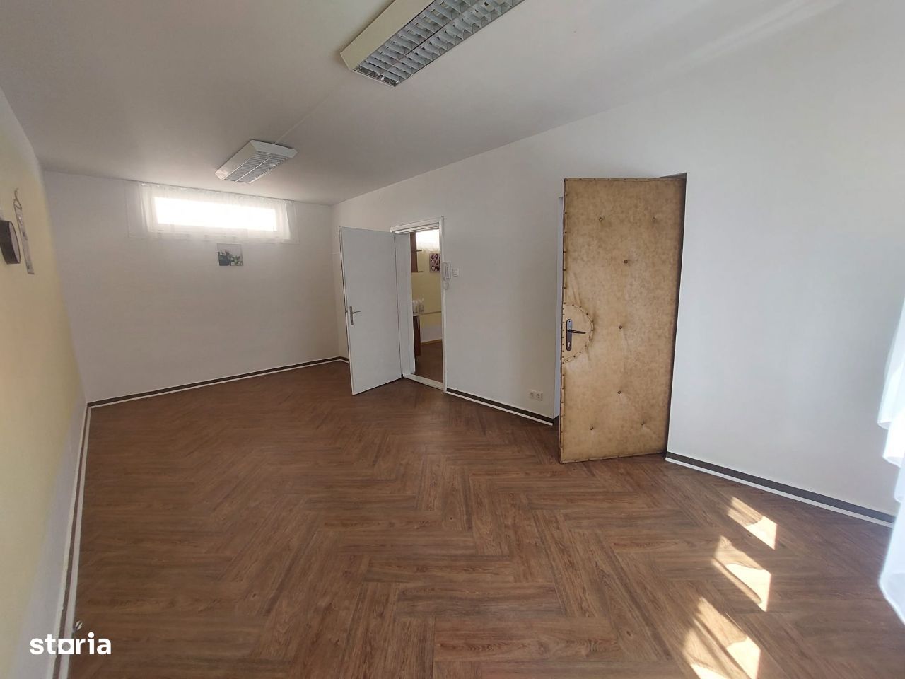 Spatiu birouri de inchiriat in Sibiu - 55 mp, etaj 1- Zona buna Dioada