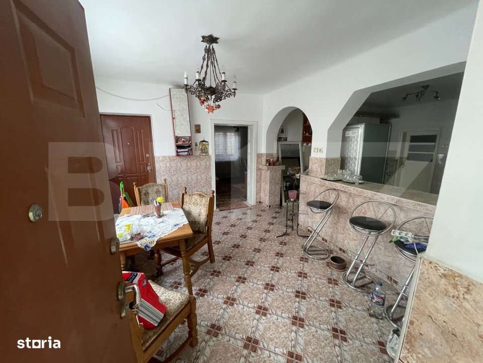 Casa de vanzare cu 4 camere, 120 mp, zona 14 Mai - Imagine principală: 2/19