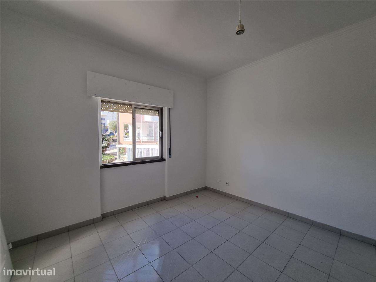 Apartamento T2 em Barcarena - Grande imagem: 4/18