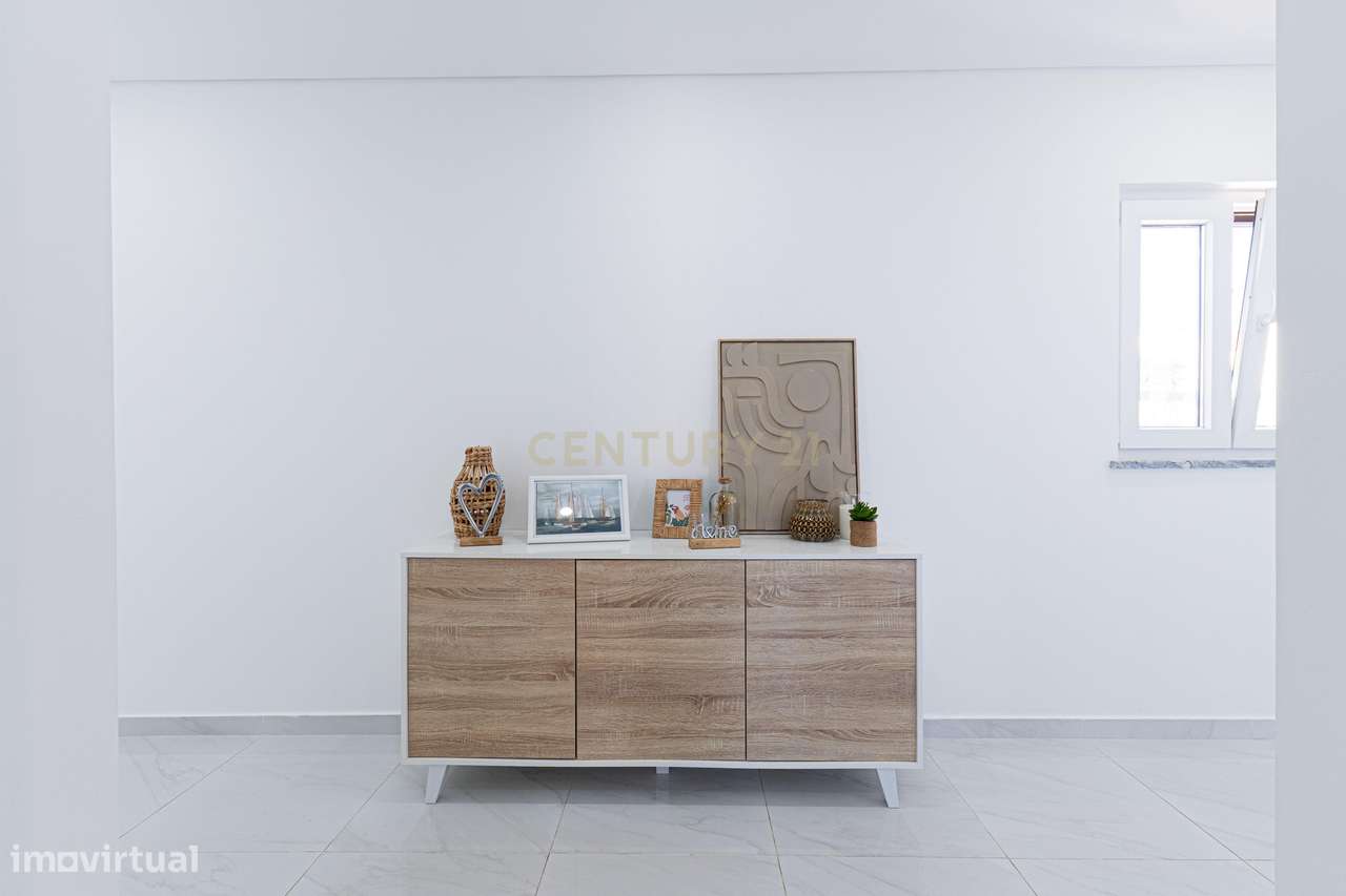 Moradia T4 + anexo T0 | Piscina Infinita | Estuário do Sado-37